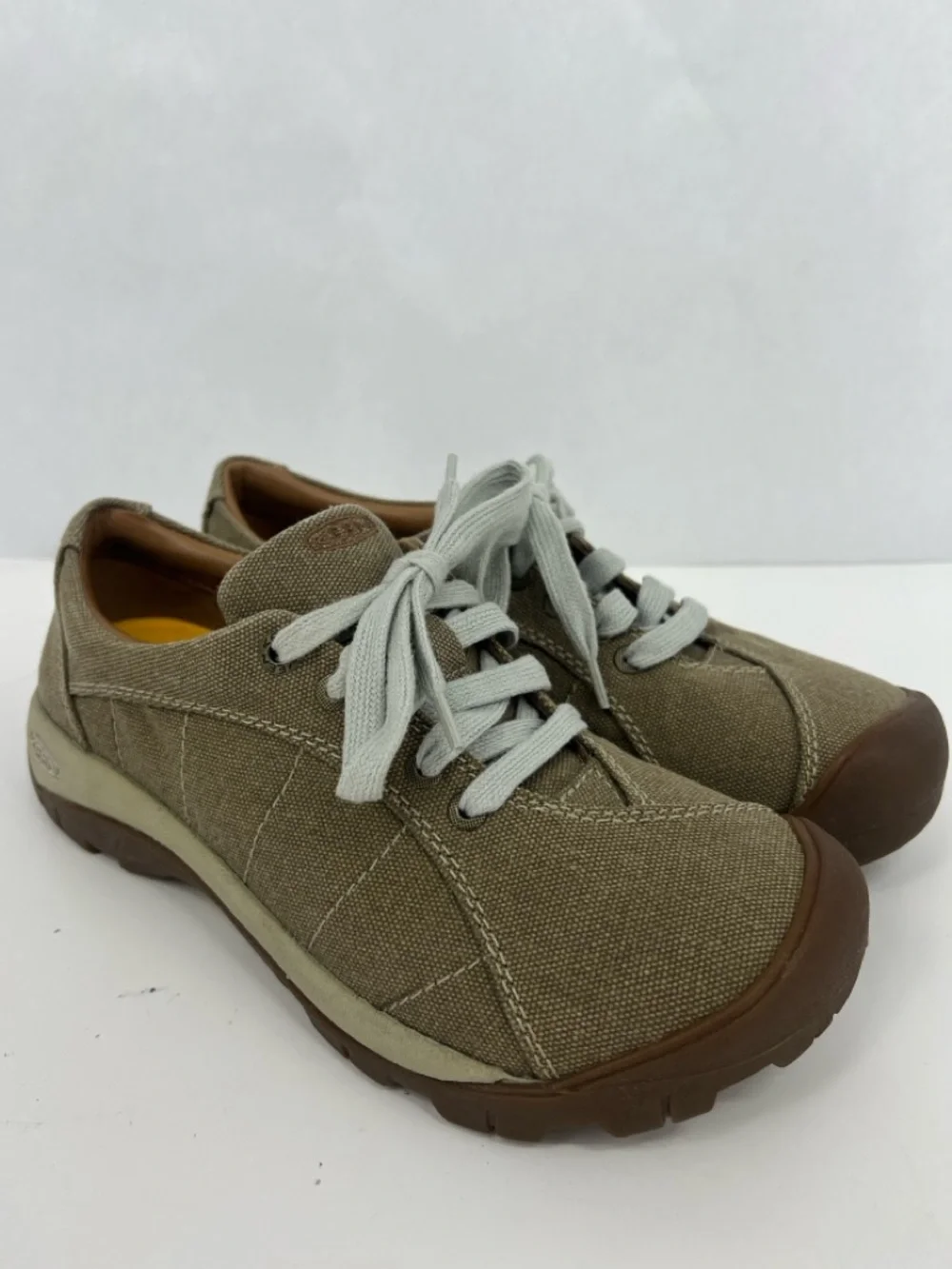 KEEN Presidio Canvas Casual Shoes - like new - Picture 1 of 13